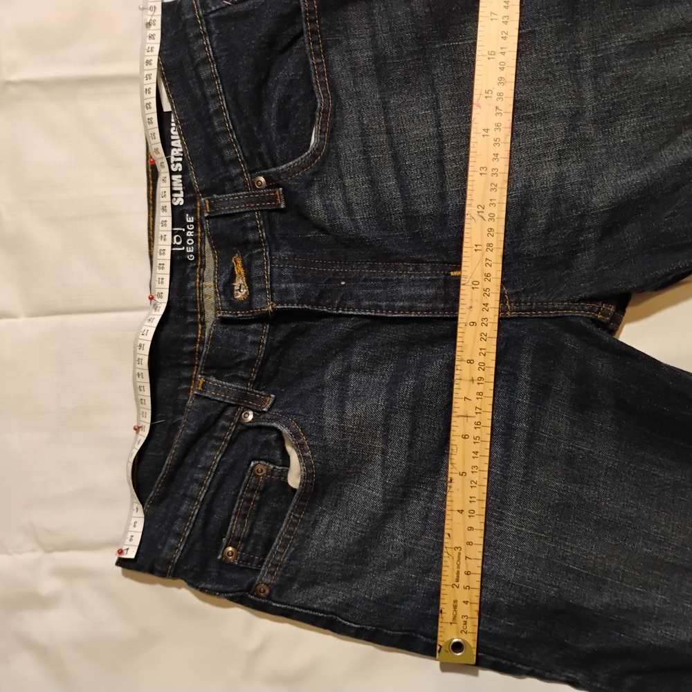 Men's Dark Blue Jeans Size 3230